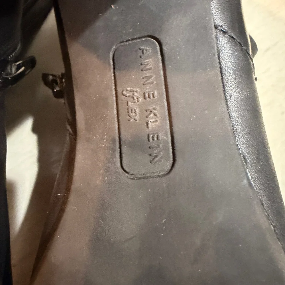 Anne Klein iFlex AKCHELSEY Black Leather‎ Boots Pointed Toe Side Zip Size 5M - Picture 5 of 7